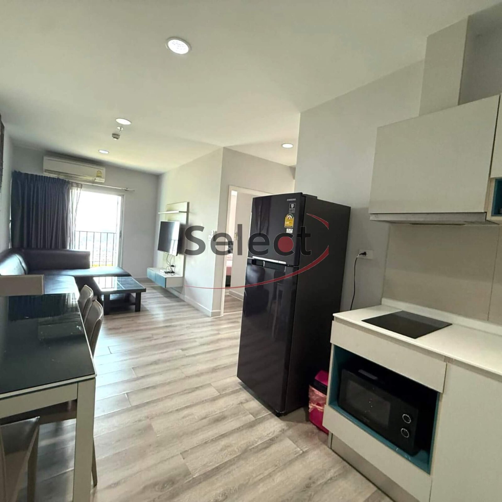 Luxury 2-Bedroom Sky Residence on the 29th Floor at Centric Sea Pattaya RS260293 - select property pattaya