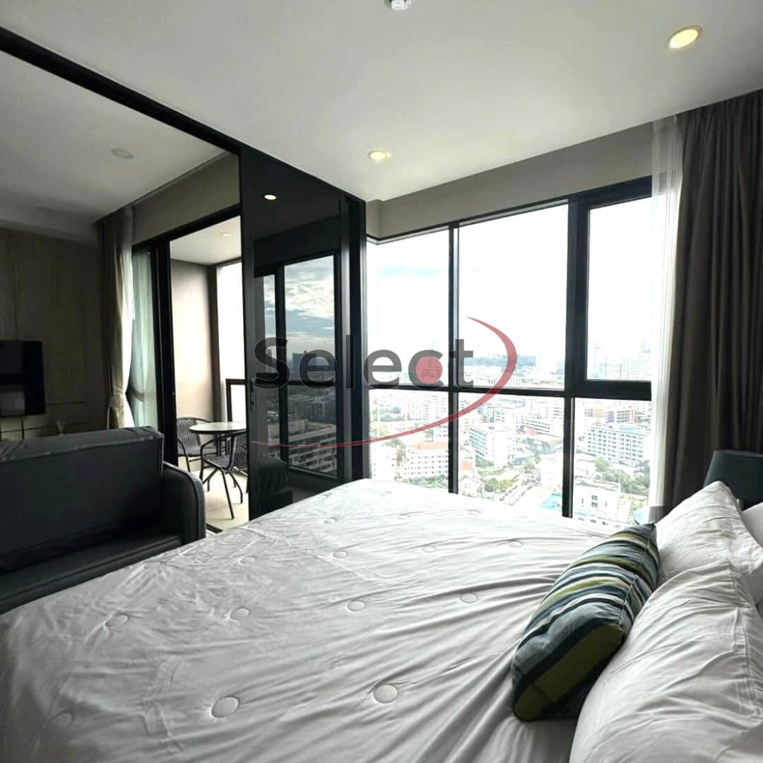 Luxury 28th-Floor City View Residence at The Panora Pattaya - Pratamnak Soi 5 RS260295 - select property pattaya