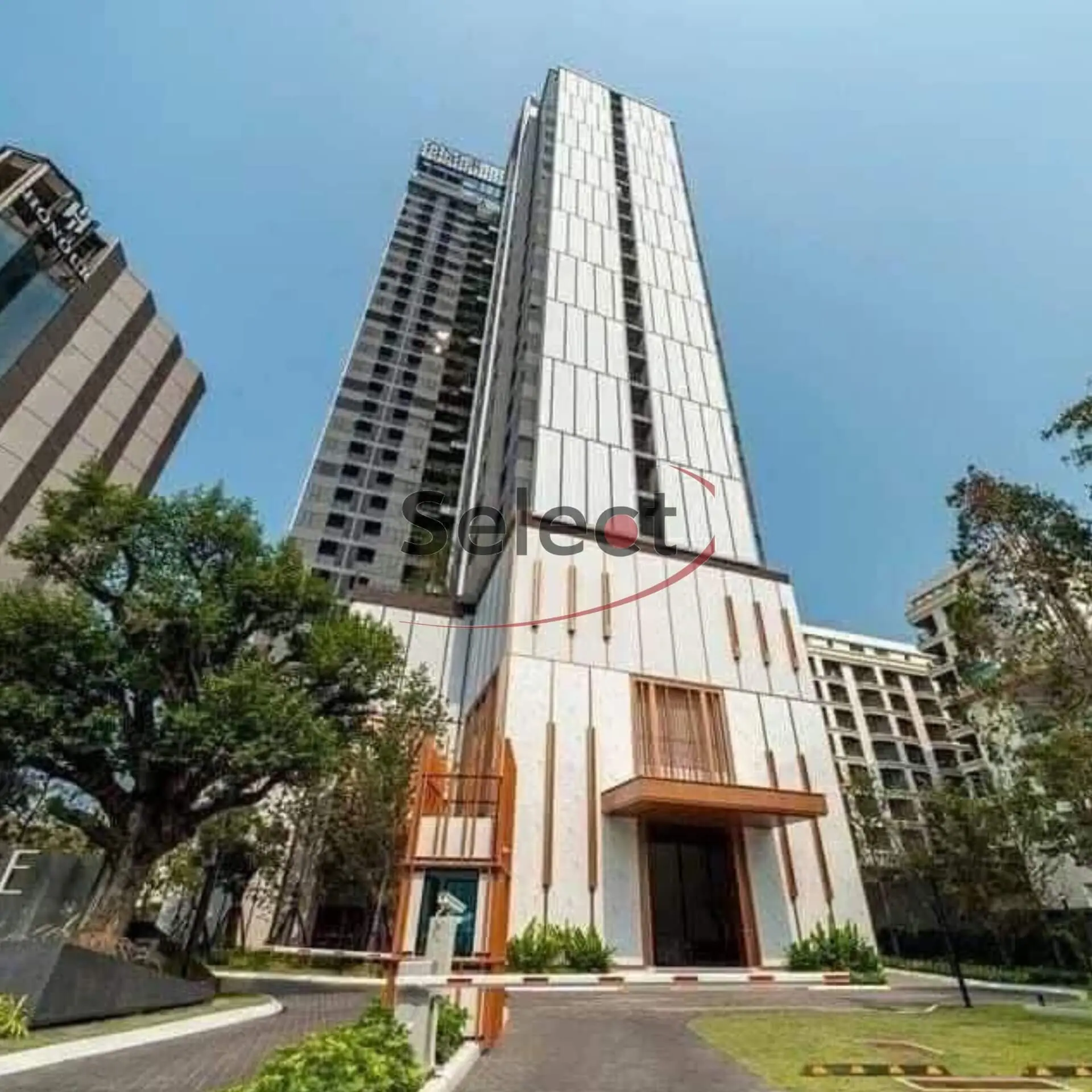 ONCE Pattaya - Modern 1-Bedroom Sea View Suite for Short-Term Rent RS260188 - select property pattaya