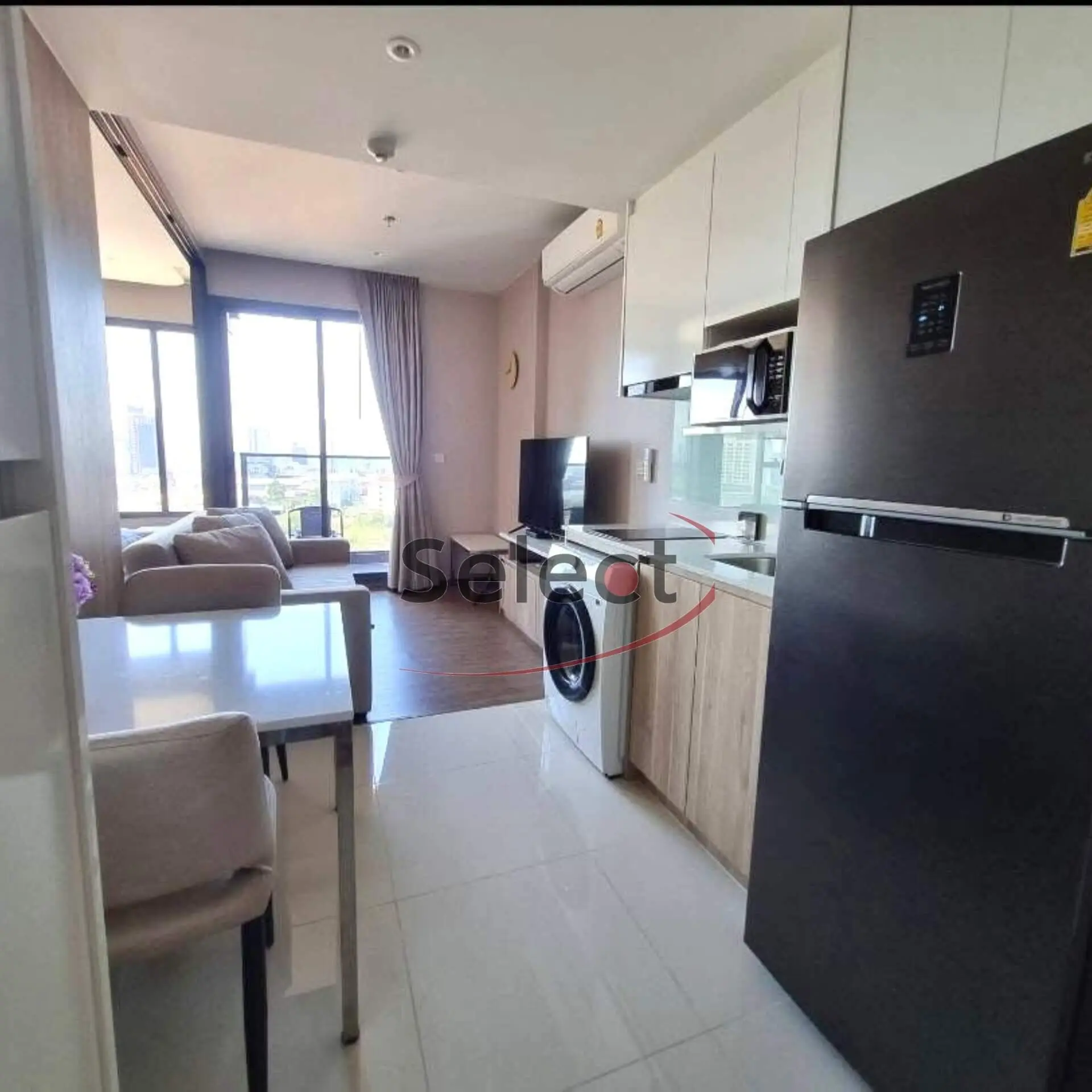 ONCE Pattaya - Modern 1-Bedroom Sea View Suite for Short-Term Rent RS260188 - select property pattaya