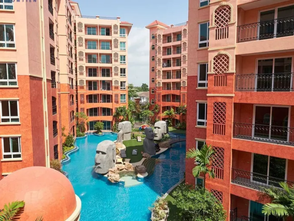 Seven Seas Resort Pattaya Exquisite Resort-Style Living in a Prime Corner Unit RS251158 - select property pattaya