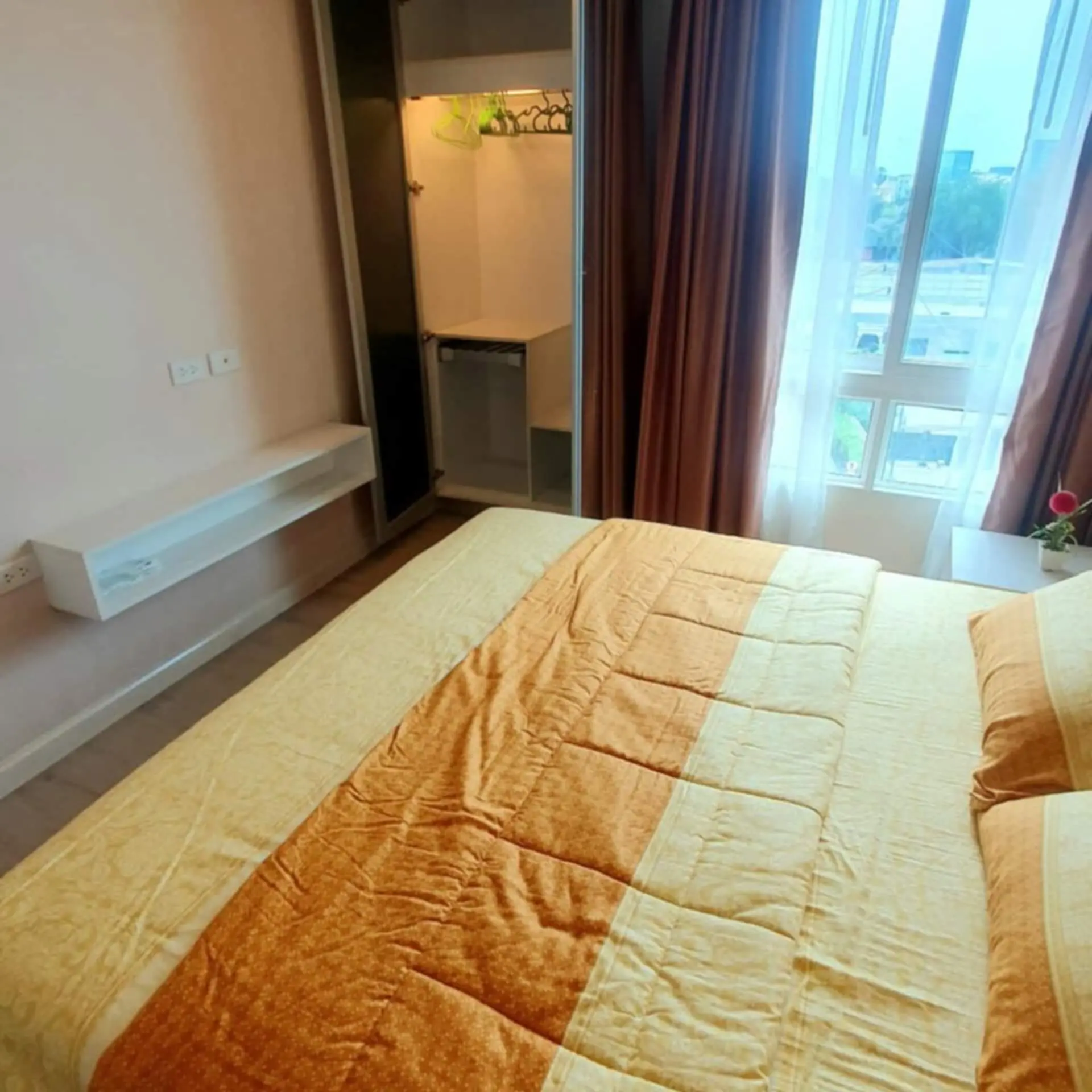 Seven Seas Resort Pattaya Exquisite Resort-Style Living in a Prime Corner Unit RS251158 - select property pattaya