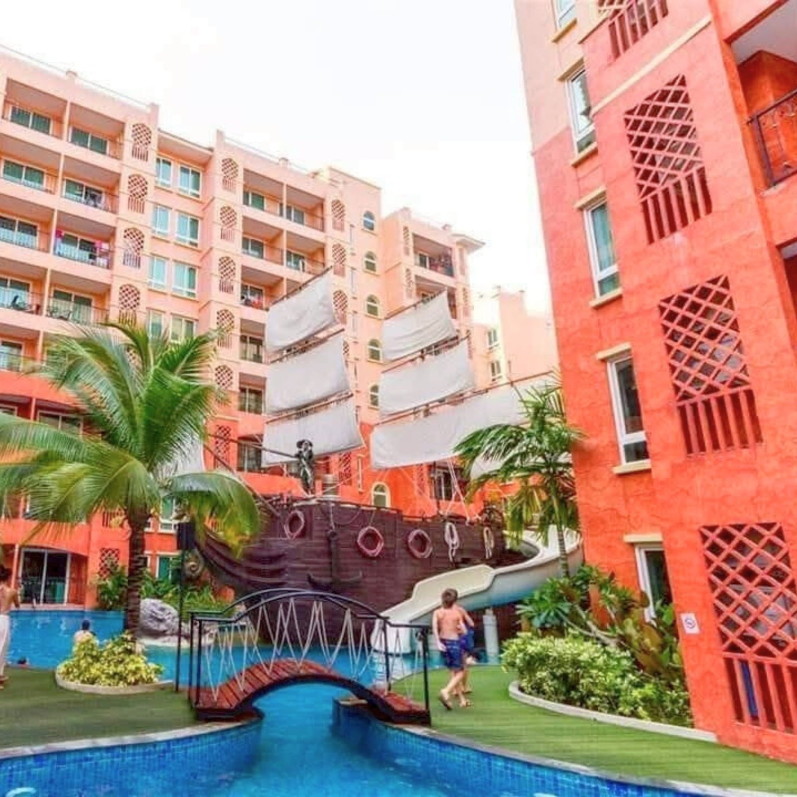 Seven Seas Resort Pattaya Rare Corner Unit with Pool View at an Unbeatable Price SST2512133 - select property pattaya