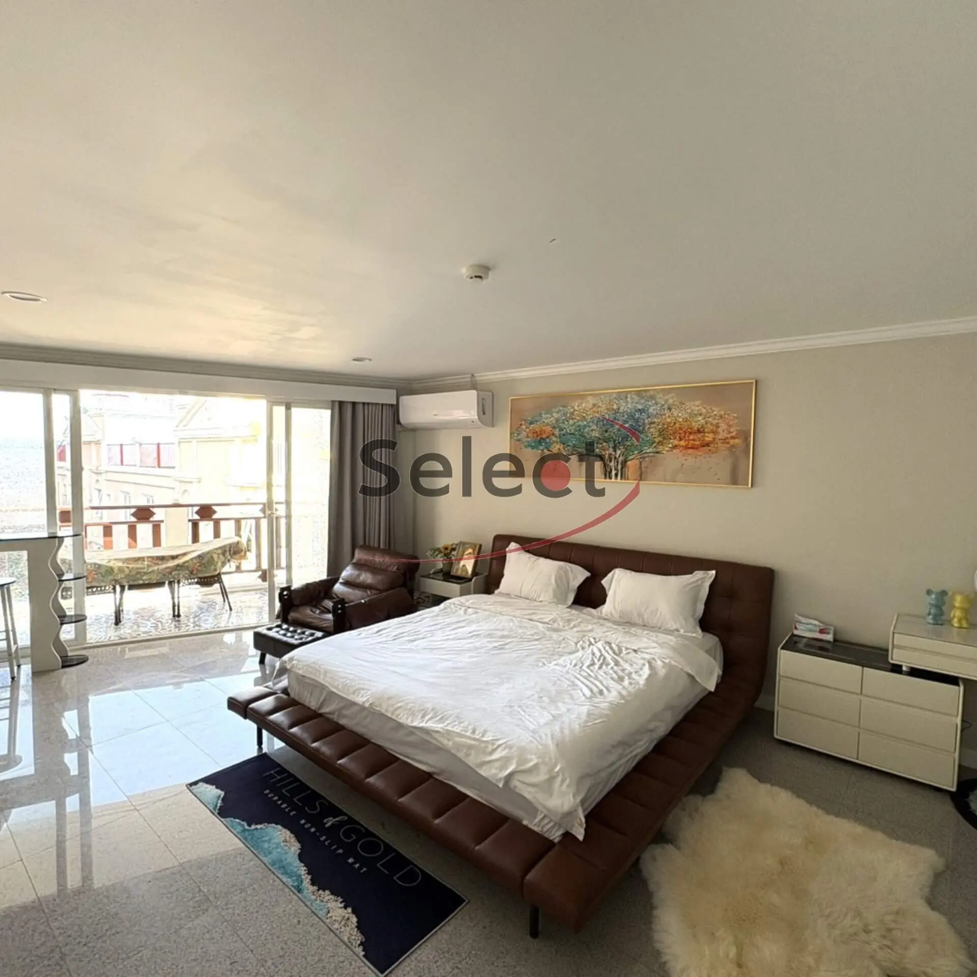 Spacious 3-Bedroom Family Residence at Royal Hill Resort – Thappraya Road RS260299 - select property pattaya