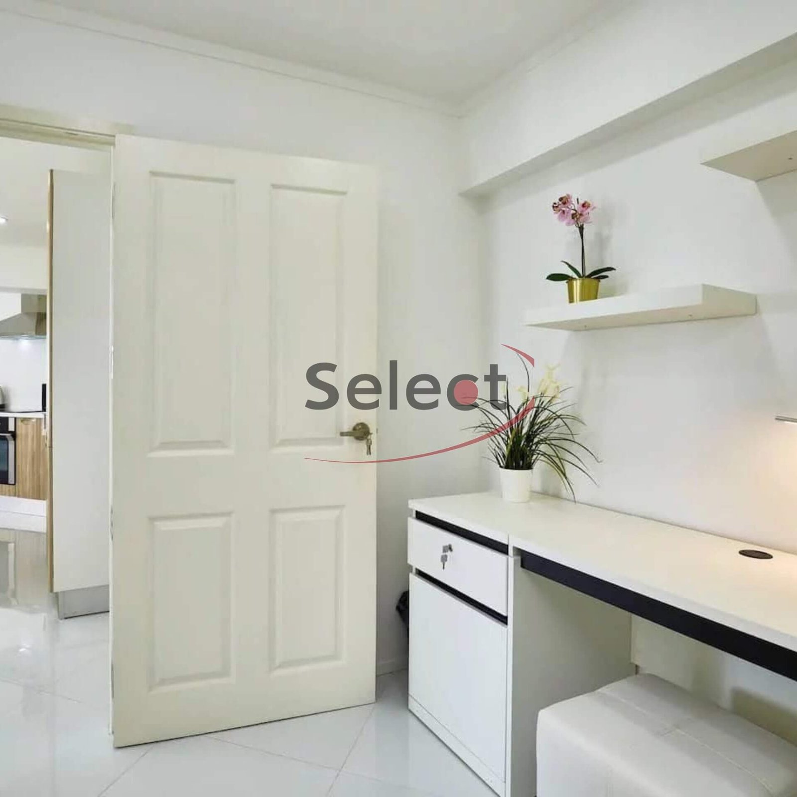 Stunning 3-Bedroom Oceanfront Residence at Villa Navin Condo Jomtien SSF2601174 - select property pattaya