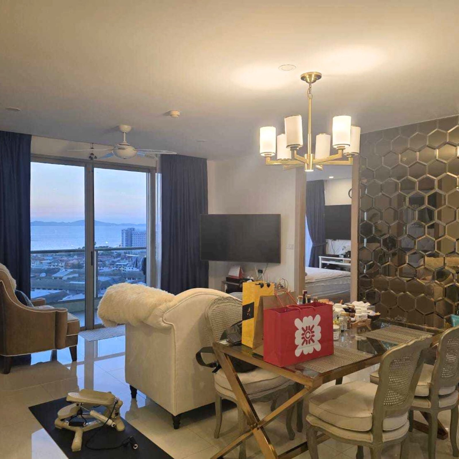 The Riviera Jomtien Award-Winning 2-Bedroom Corner Residence with Panoramic Sea Views SSF2512137 - select property pattaya