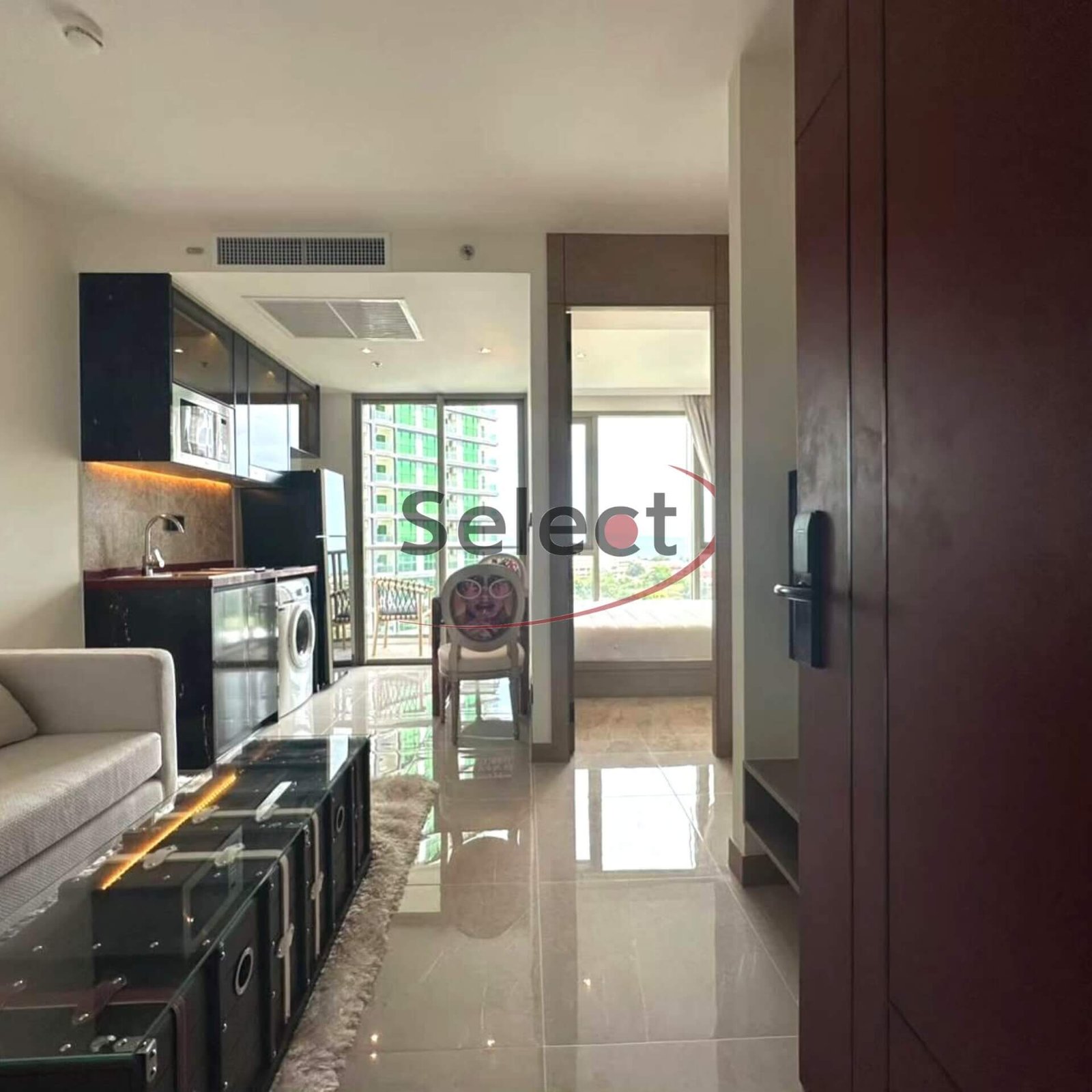 The Riviera Ocean Drive - High-Floor Sea View 1-Bedroom Luxury Suite RS260298 - select property pattaya