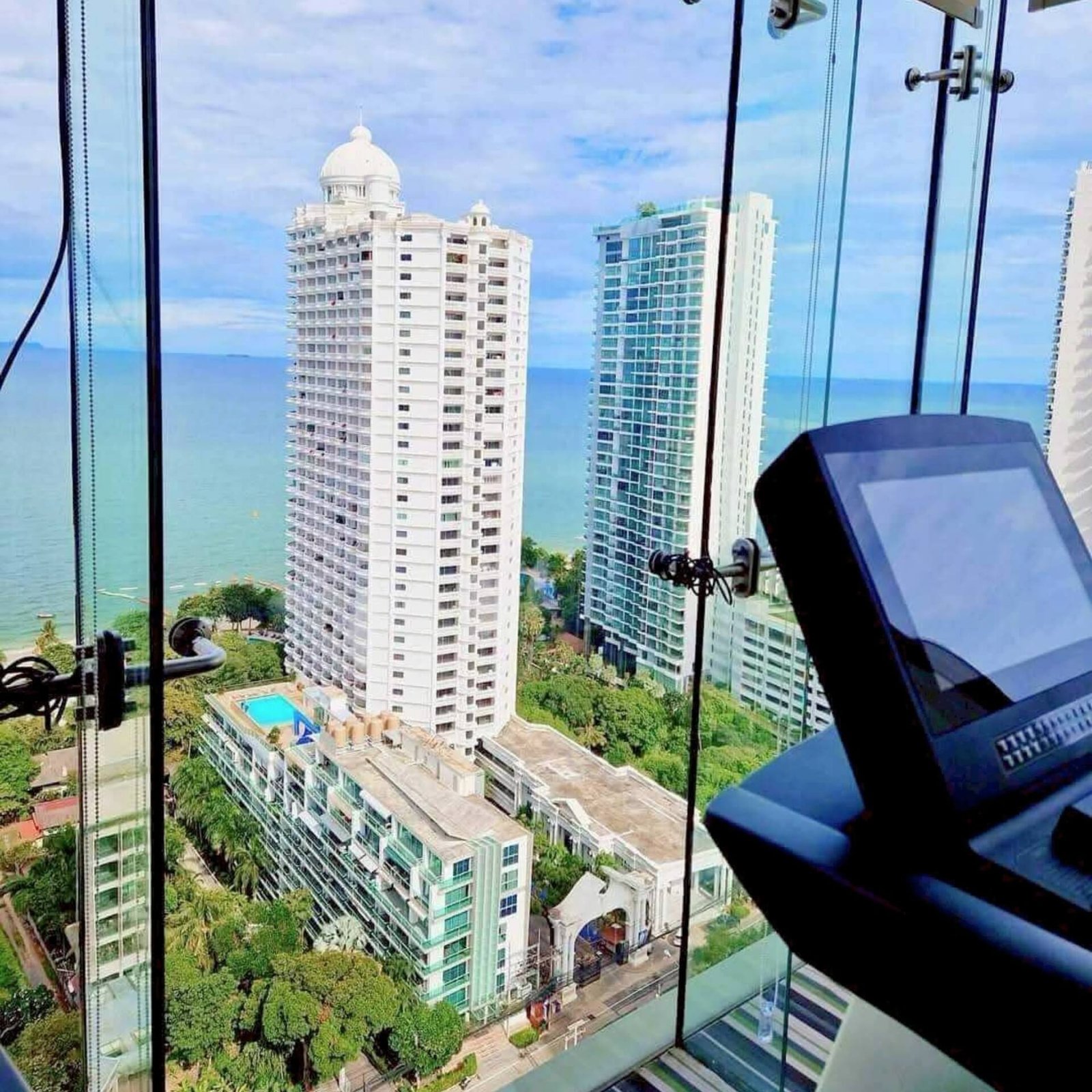 The Riviera Wongamat Award-Winning 5-Star Luxury Living on the 25th Floor SST2512129 – select property pattaya (3) The Riviera Wongamat Award-Winning 5-Star Luxury Living on the 25th Floor SST2512129 - select property pattaya