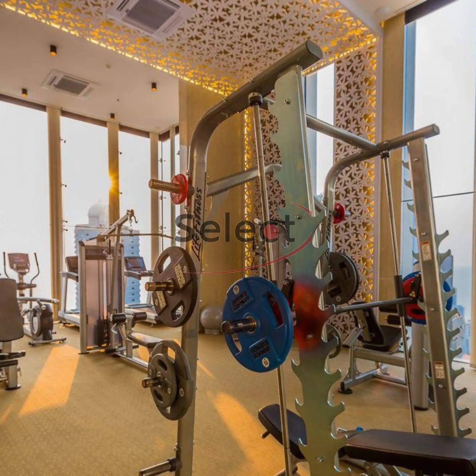 The Riviera Wongamat - High-Floor Luxury Living with Breathtaking Sea Views RS260181 - select property pattaya