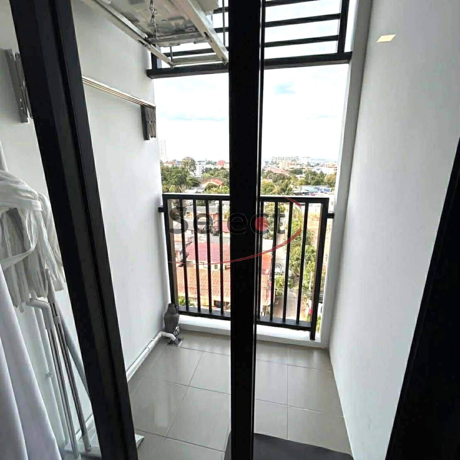 VAY Potisan – Modern 8th-Floor Studio with City & Partial Sea Views in North Pattaya RS260188 - select property pattaya