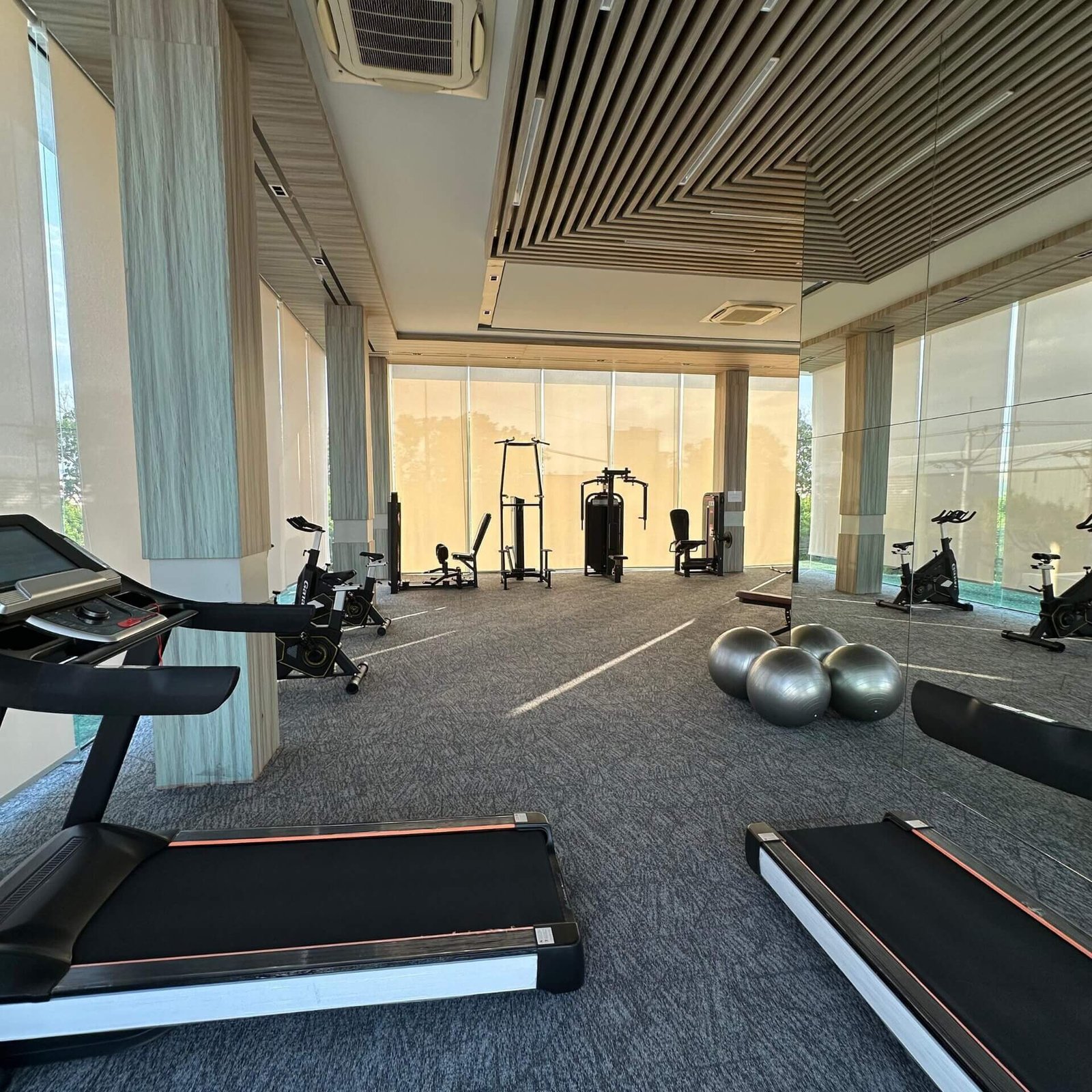 Villa La Richie Naklua – Contemporary 4-Bedroom Semi-Detached with Private Jacuzzi SSC2601167 – select property pattaya (10) Villa La Richie Naklua – Contemporary 4-Bedroom Semi-Detached with Private Jacuzzi SSC2601167 - select property pattaya