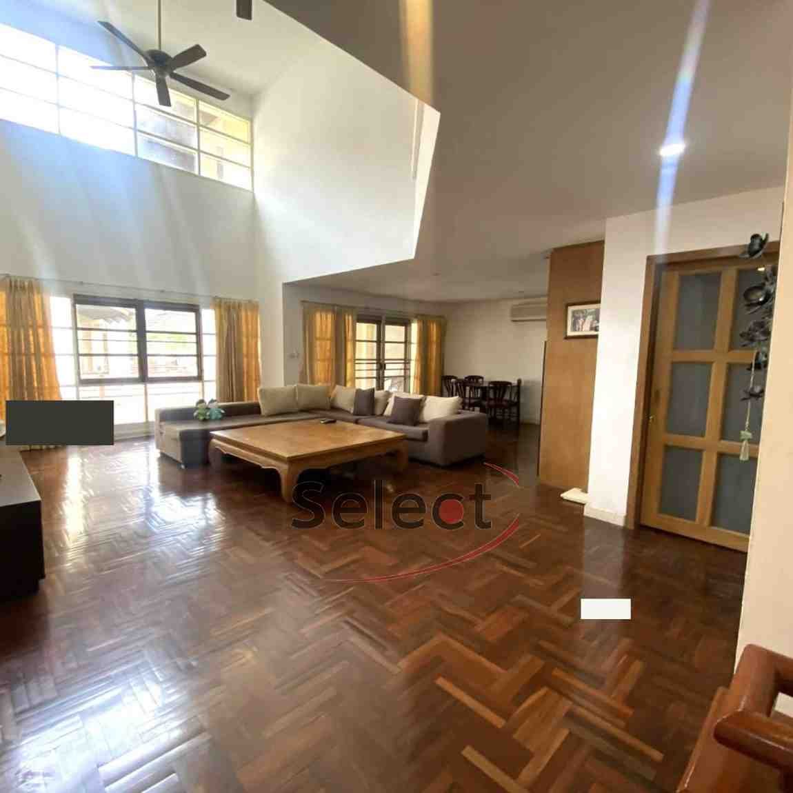 Spacious 3-Storey Townhouse on Pratamnak Hill Prime Investment Opportunity -SSC2602192