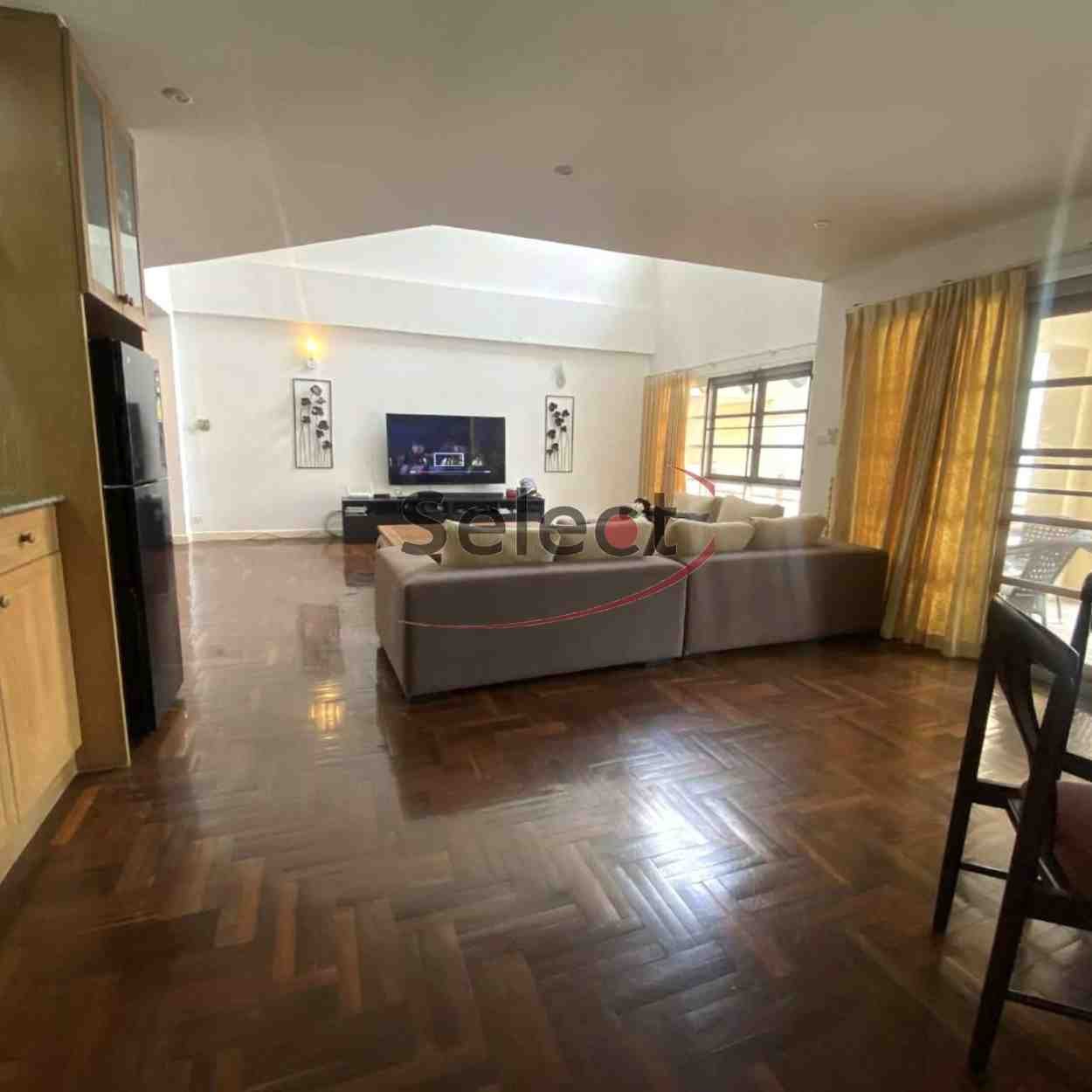 Spacious 3-Storey Townhouse on Pratamnak Hill Prime Investment Opportunity -SSC2602192