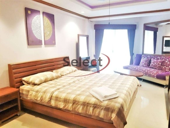 Jomtien Beach Condo - 11th Floor | City view