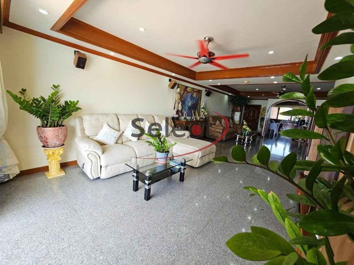 SCT2605450 Jomtien Plaza Condotel – 6th Floor Sea view (8) SCT2605450 Jomtien Plaza Condotel - 6th Floor Sea view
