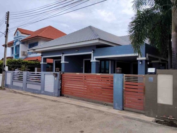 3-Bedroom House for Sale in Permsub Garden Resort Pattaya - Nong Prue
