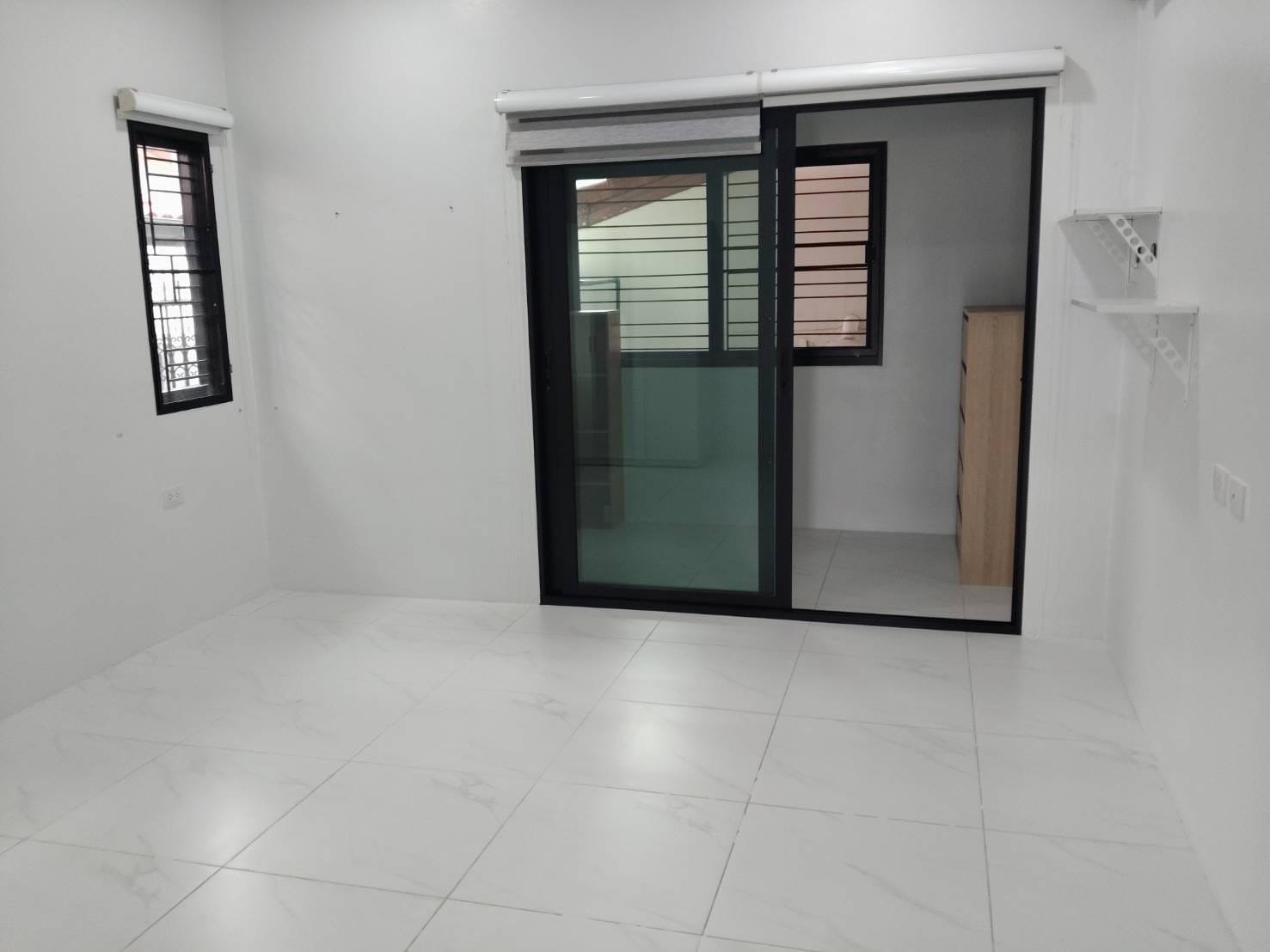 3-Bedroom House for Sale in Permsub Garden Resort Pattaya (14) 3-Bedroom House for Sale in Permsub Garden Resort Pattaya - Nong Prue