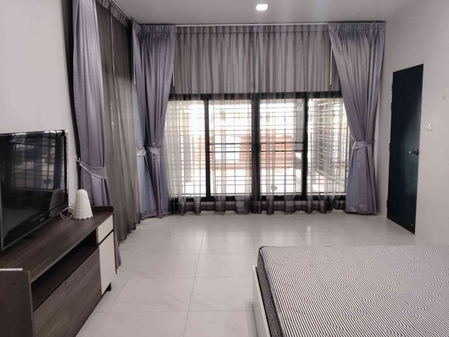 3-Bedroom House for Sale in Permsub Garden Resort Pattaya (18) 3-Bedroom House for Sale in Permsub Garden Resort Pattaya - Nong Prue