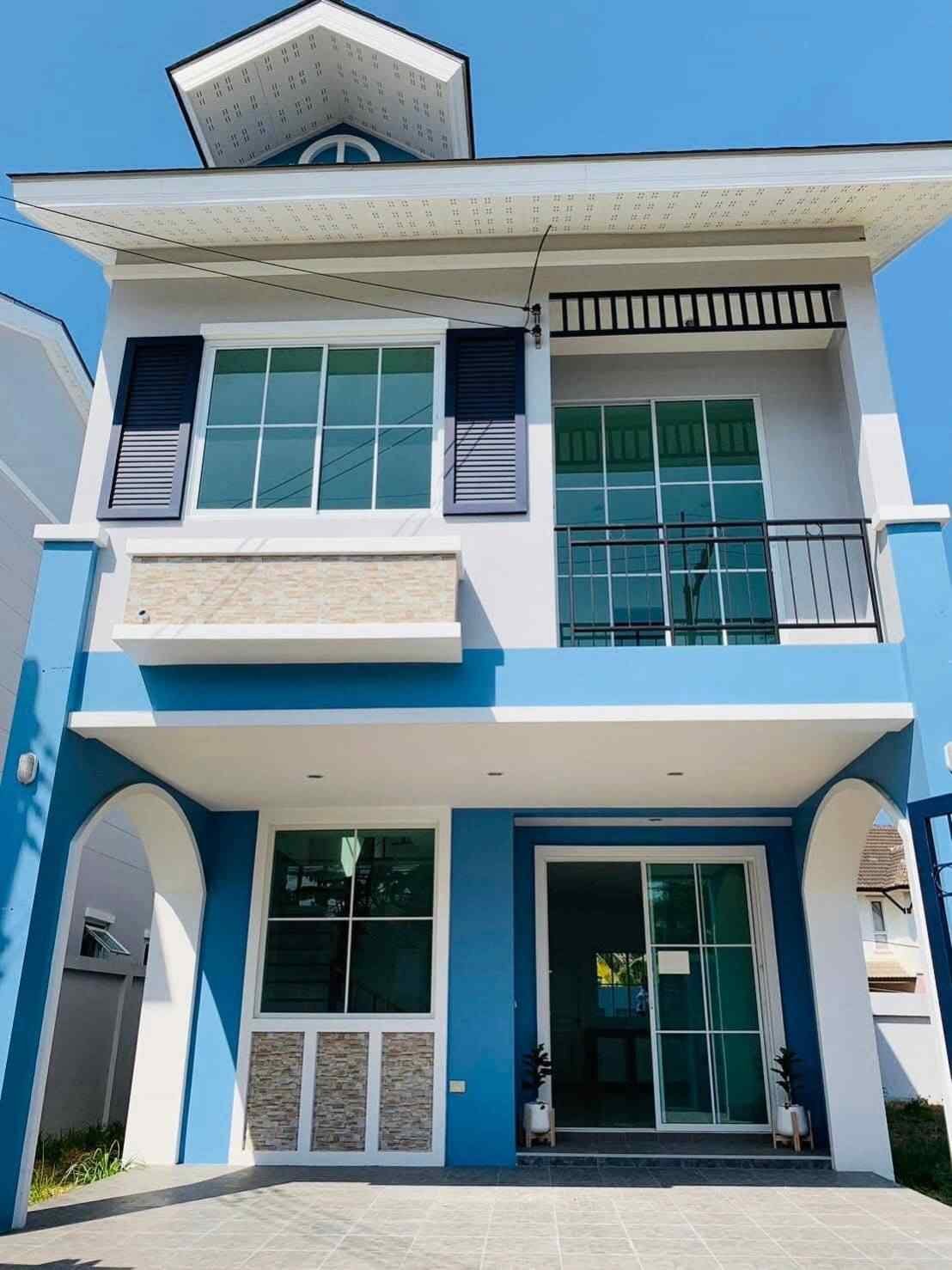 Exclusive 4-Bedroom Two-Storey Corner House in Soi Boon Samphan Pattaya (3) Exclusive 4-Bedroom Two-Storey Corner House in Soi Boon Samphan Pattaya -Nong Prue