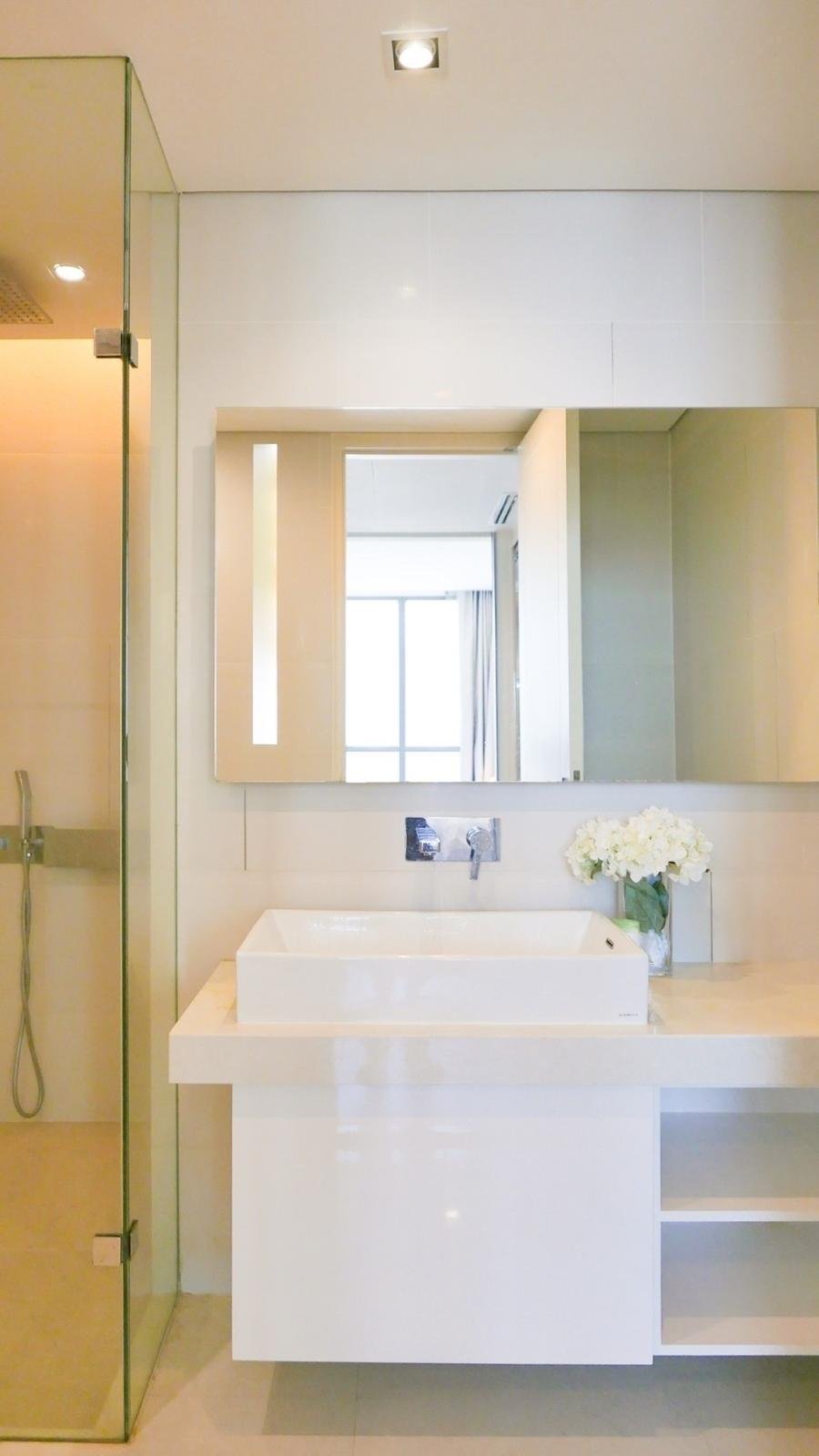 RC260715 The Bangkok Sathorn – Luxury 1-Bedroom Condo For Rent Near BTS Surasak - 12A th Floor