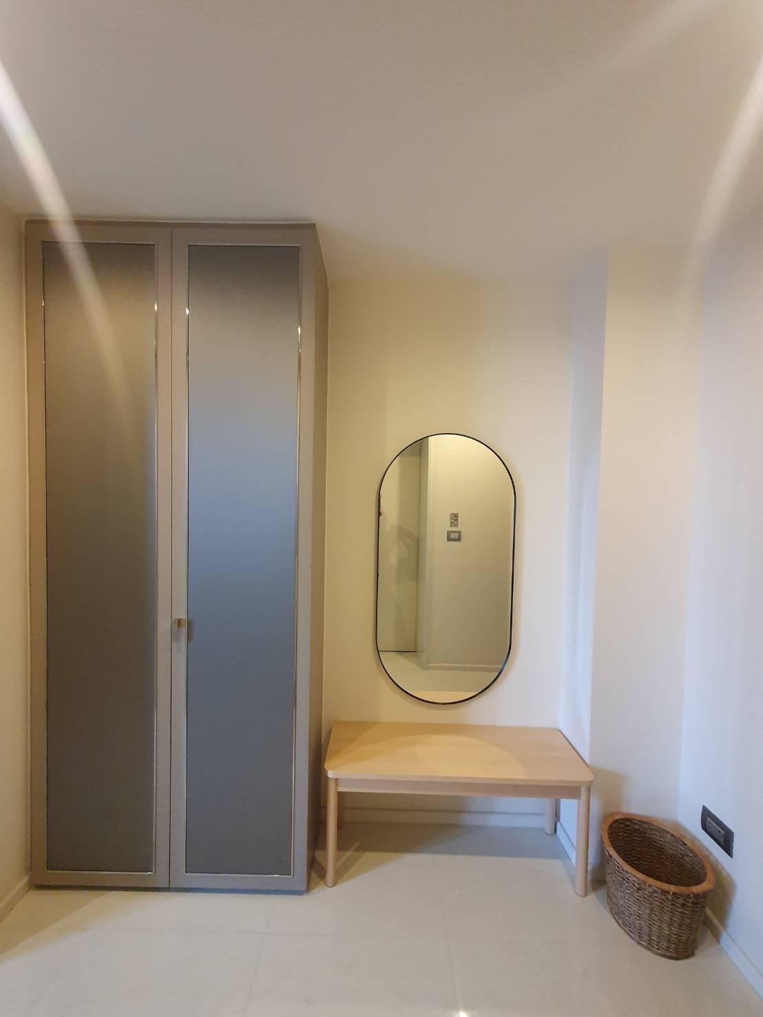 RC260715 The Bangkok Sathorn – Luxury 1-Bedroom Condo For Rent Near BTS Surasak - 12A th Floor