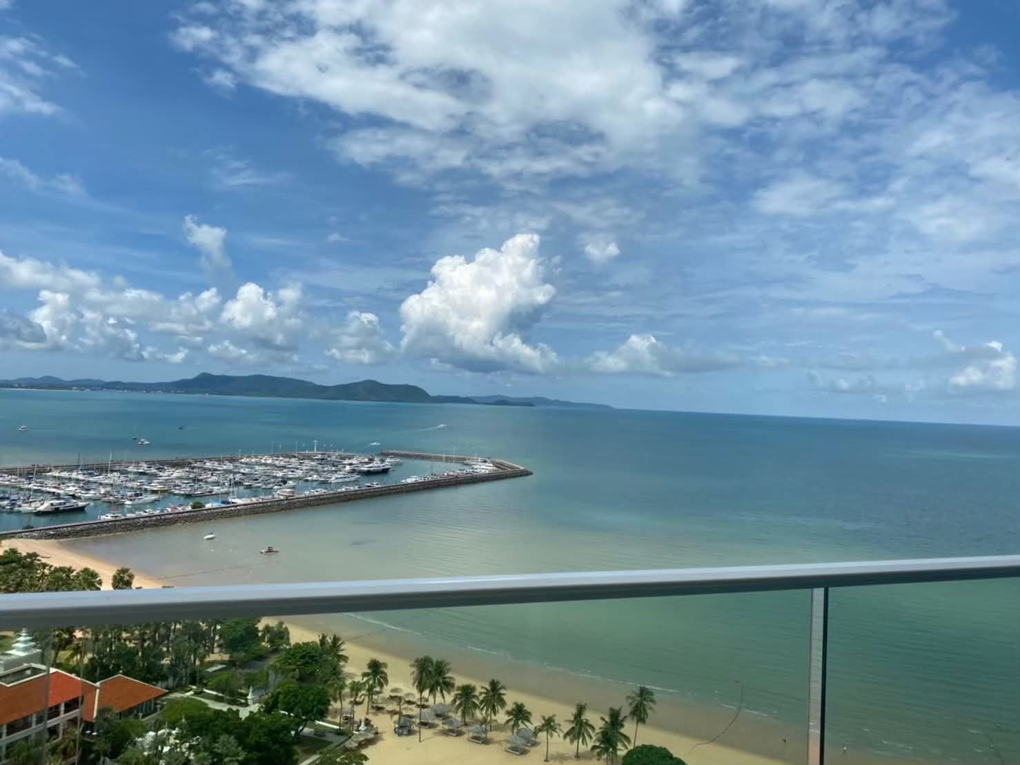 RS260701 Mövenpick White Sand Beach Na Jomtien (2) RS260701 Mövenpick White Sand Beach Na Jomtien