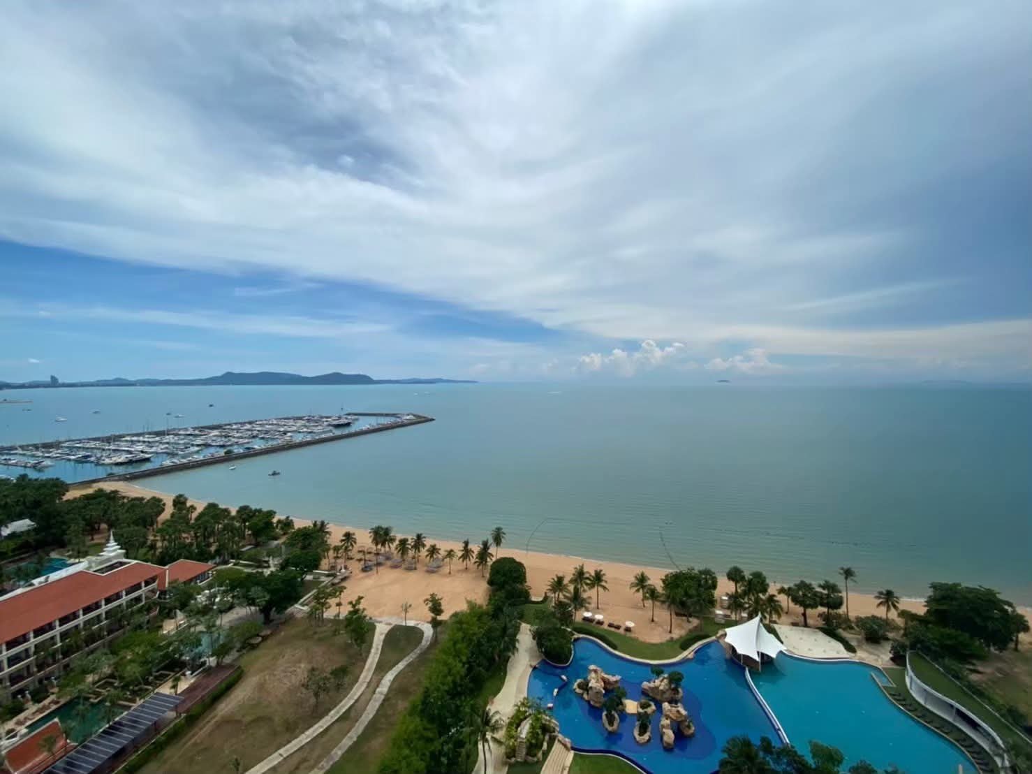 RS260701 Mövenpick White Sand Beach Na Jomtien (3) RS260701 Mövenpick White Sand Beach Na Jomtien