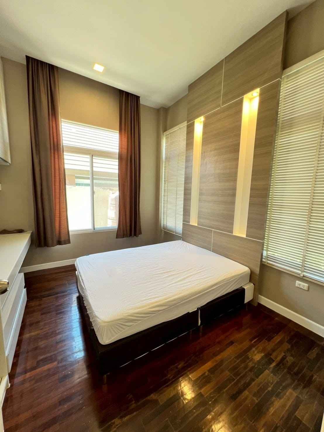 RS260706 Renovated 3-Bedroom House at Sirisa 16 Village Soi Siam Country Club
