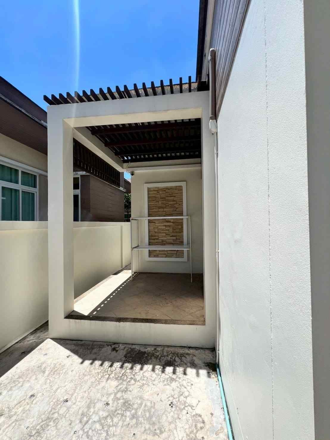 RS260706 Renovated 3-Bedroom House at Sirisa 16 Village Soi Siam Country Club