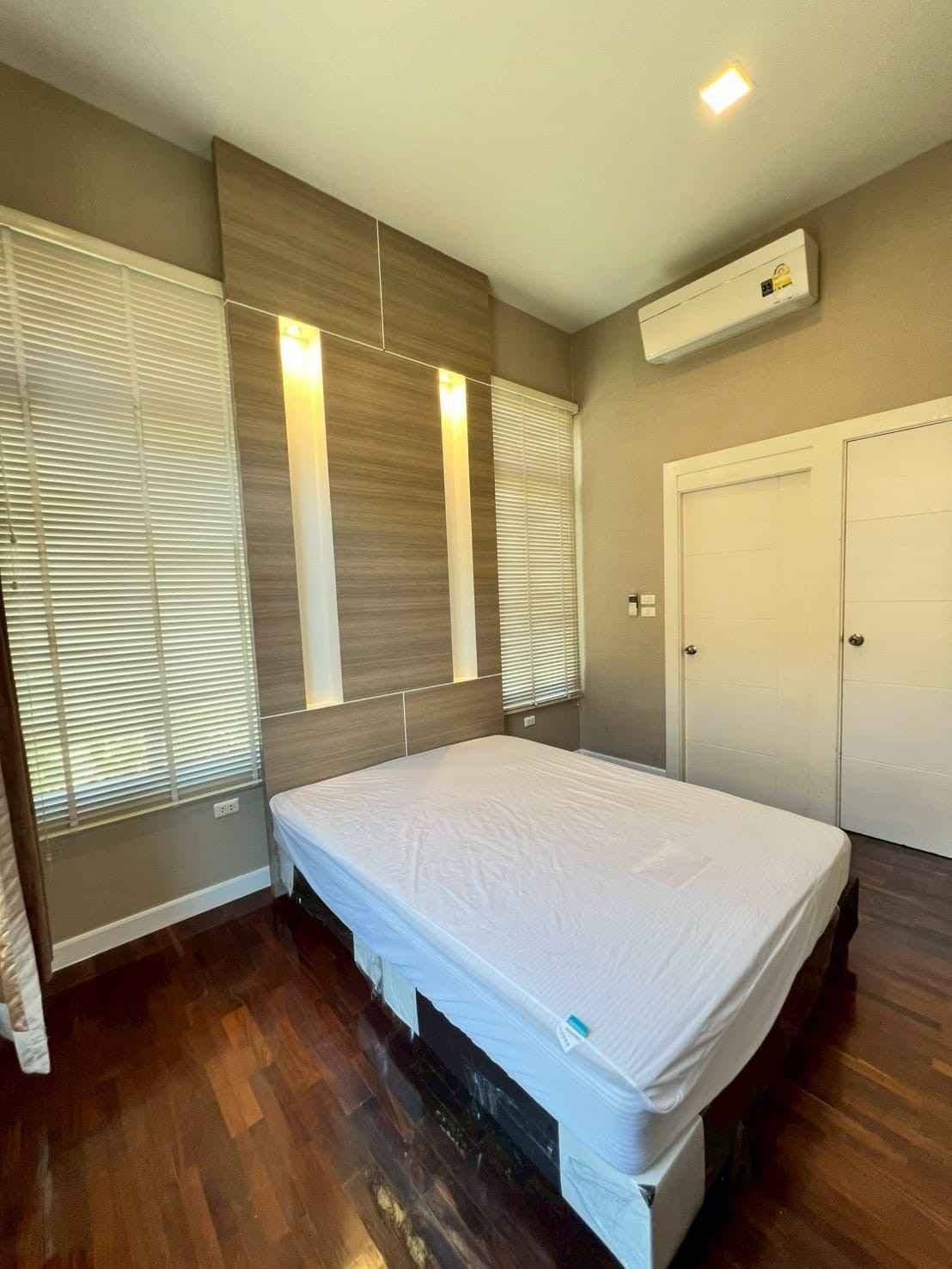 RS260706 Renovated 3-Bedroom House at Sirisa 16 Village Soi Siam Country Club