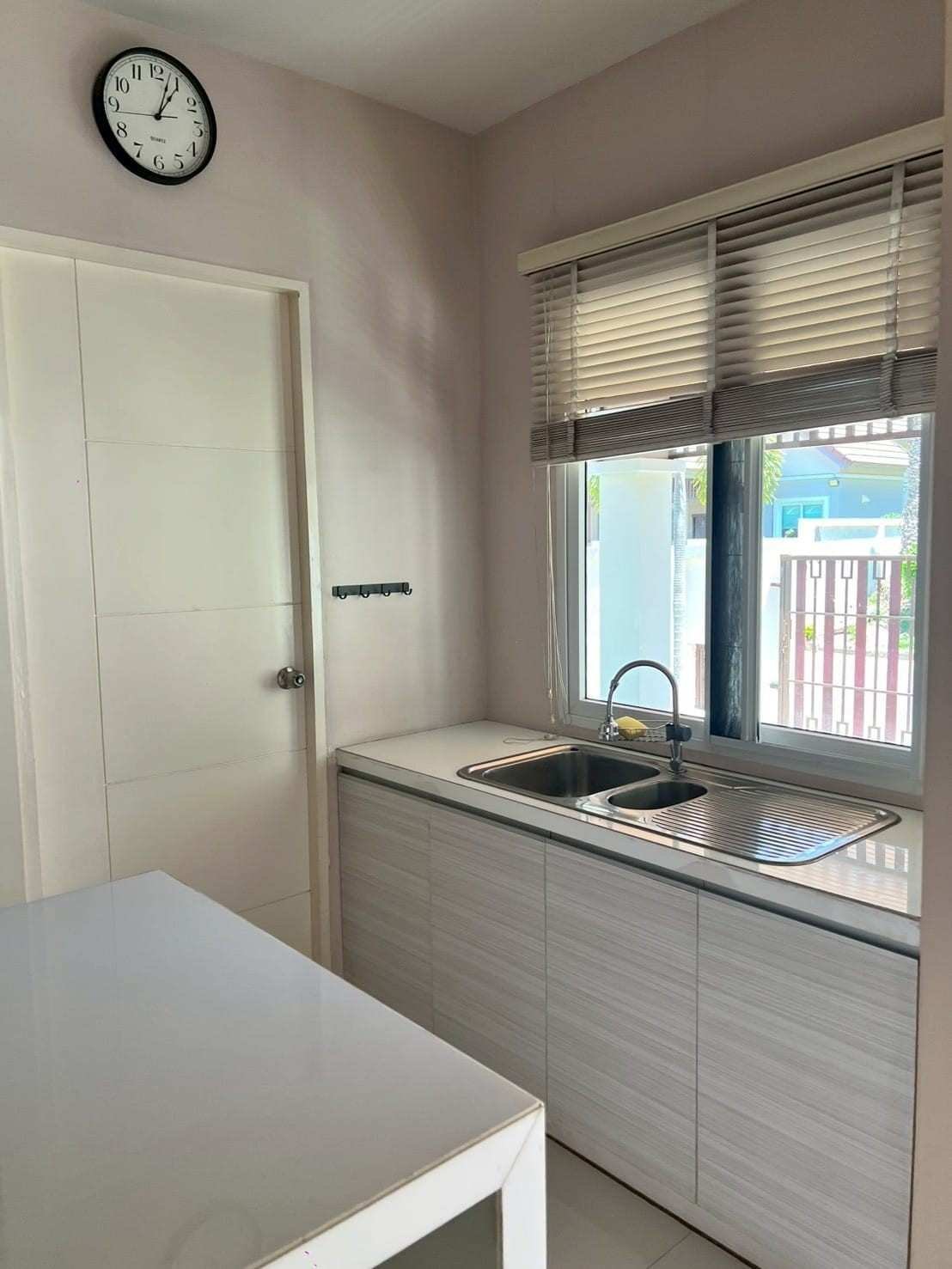 RS260706 Renovated 3-Bedroom House at Sirisa 16 Village Soi Siam Country Club