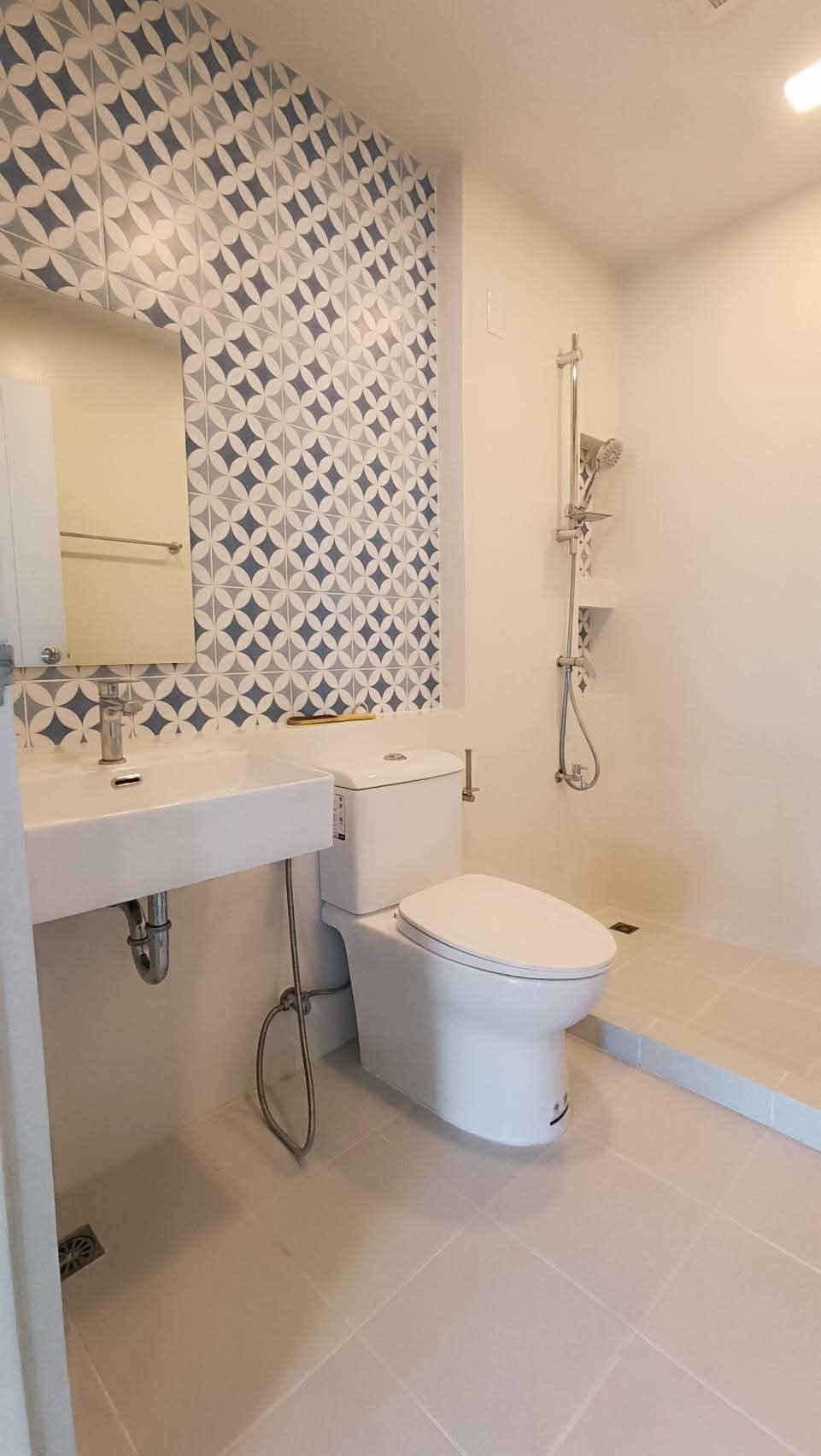 RS260714 Anasiri Ramkhamhaeng – Modern 2-Story Townhome Fully Furnished for Rent