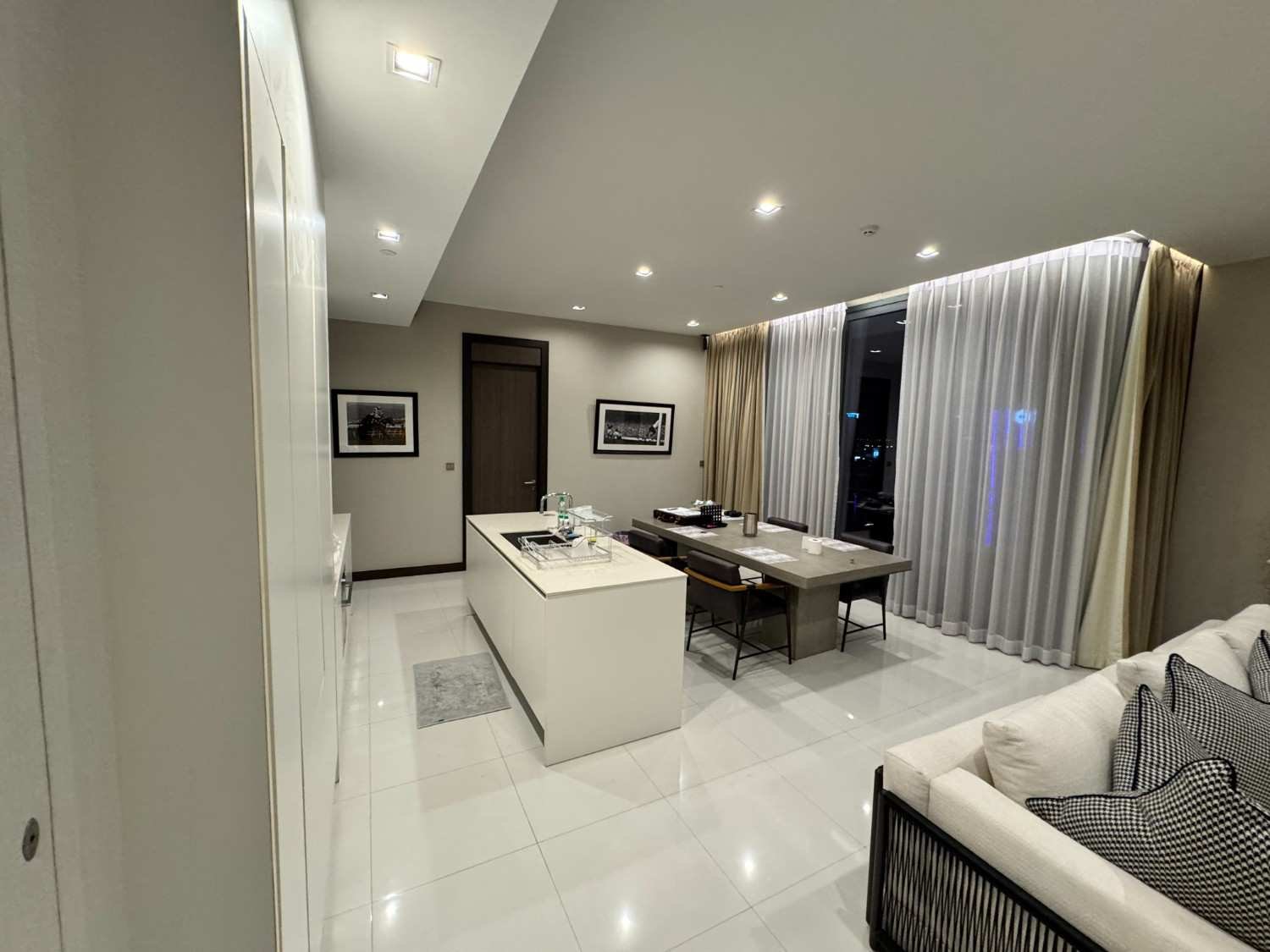 SCF260708 Q1 Penthouse Sukhumvit Soi 6 Nana area – 31st Floor City View (26) SCF260708 Q1 Penthouse Sukhumvit Soi 6 Nana area - 31st Floor City View