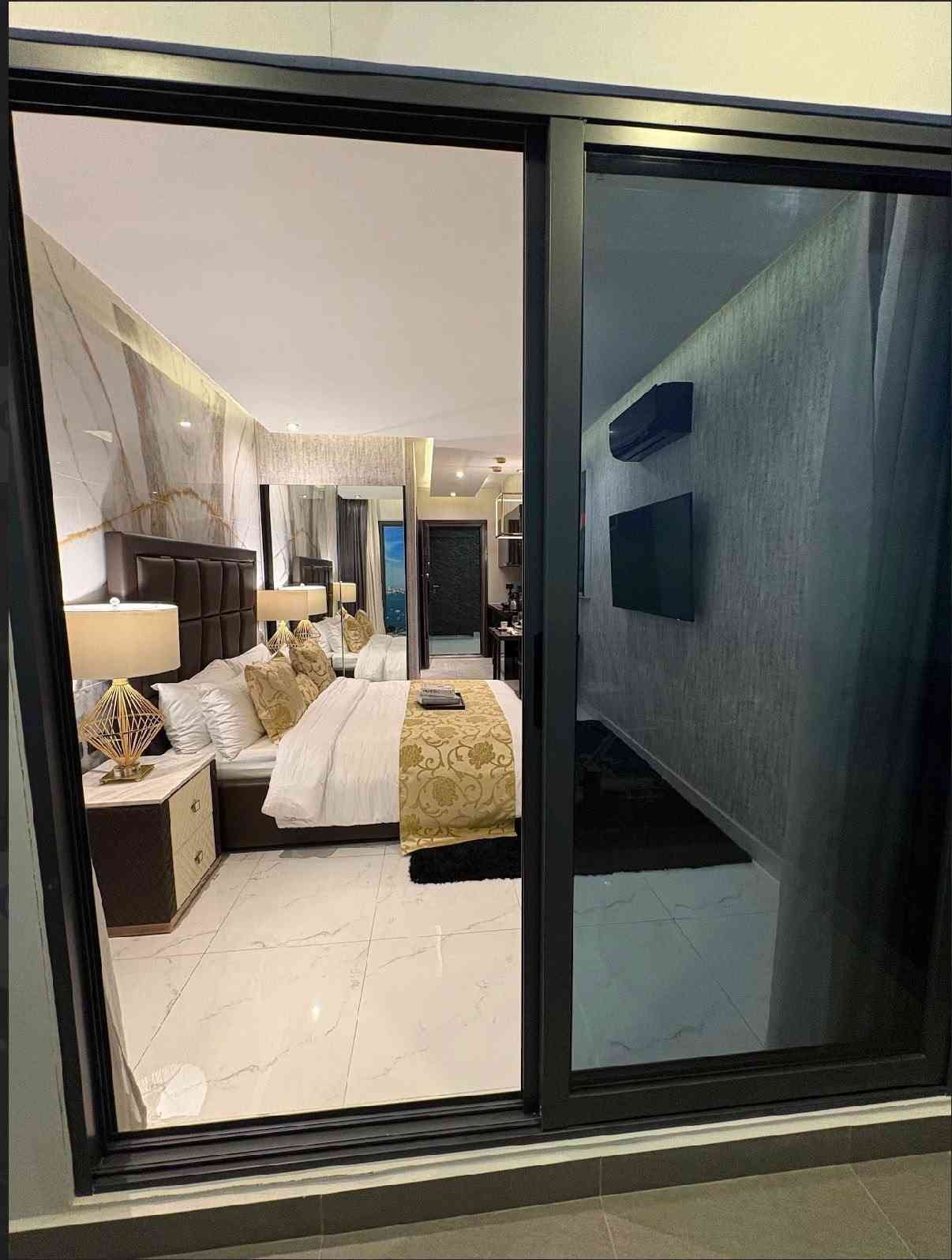 SCF260716 Zenith Pattaya Jomtien - Final 6 Pool view Studios
