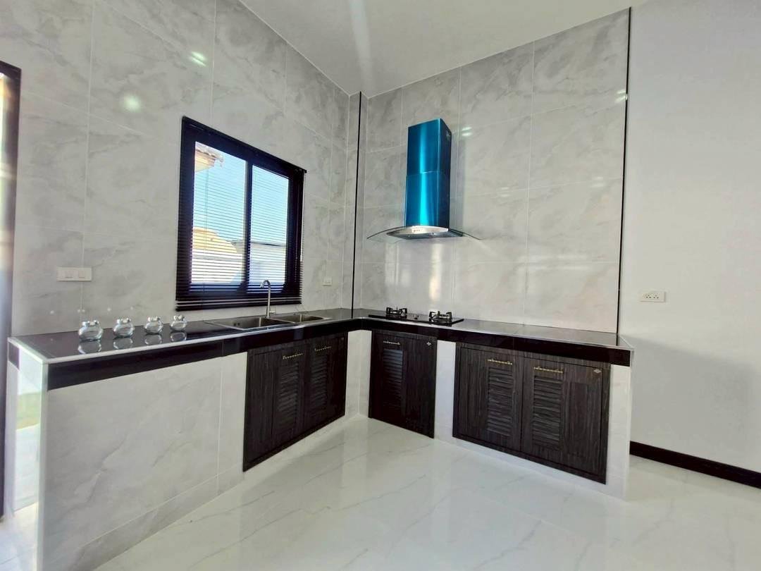 SCF260718 Newly Built 3-Bedroom Single House Near Motorway in Pattaya – Huay Yai (13) SCF260718 Newly Built 3-Bedroom Single House Near Motorway in Pattaya - Huay Yai