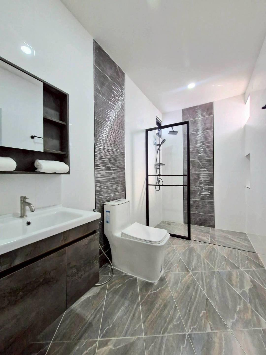 SCF260718 Newly Built 3-Bedroom Single House Near Motorway in Pattaya – Huay Yai (16) SCF260718 Newly Built 3-Bedroom Single House Near Motorway in Pattaya - Huay Yai