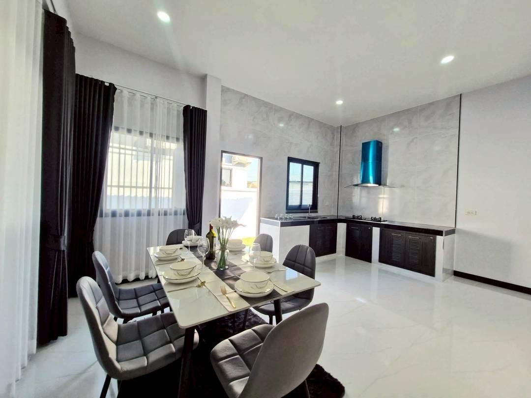 SCF260718 Newly Built 3-Bedroom Single House Near Motorway in Pattaya – Huay Yai (18) SCF260718 Newly Built 3-Bedroom Single House Near Motorway in Pattaya - Huay Yai