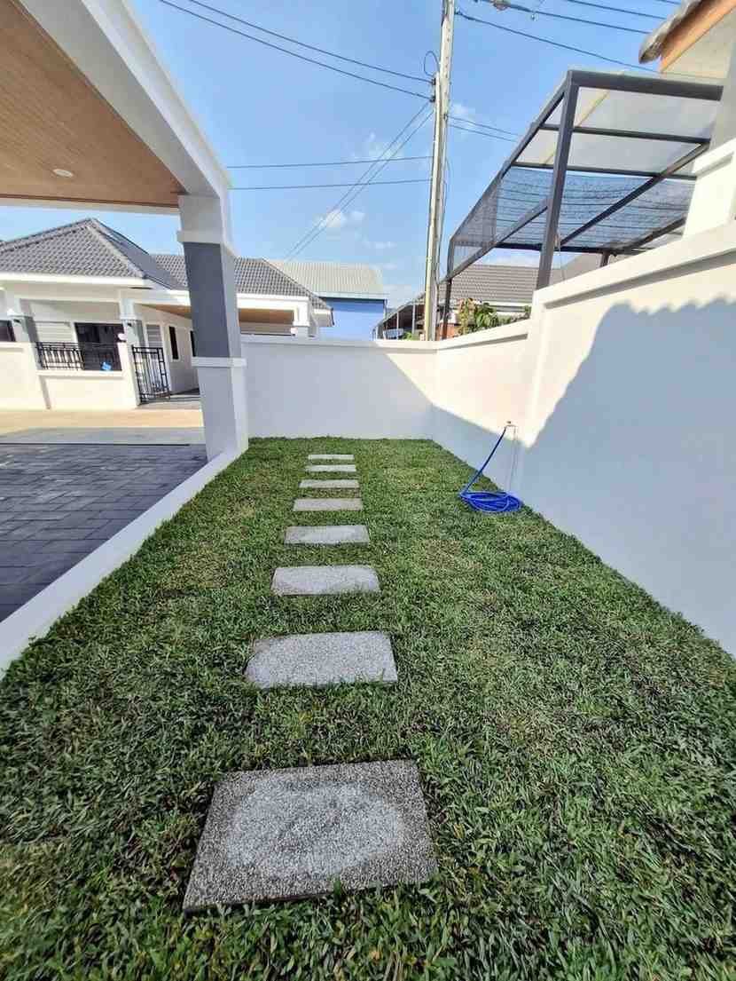 SCF260718 Newly Built 3-Bedroom Single House Near Motorway in Pattaya – Huay Yai (4) SCF260718 Newly Built 3-Bedroom Single House Near Motorway in Pattaya - Huay Yai