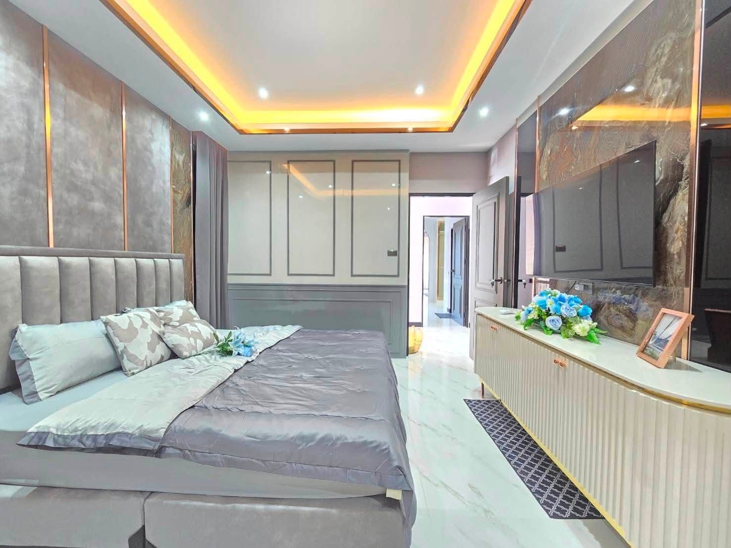 SCT260730 Central Park 2 Pattaya – Fully Furnished 4-Bedroom Luxury Pool Villa