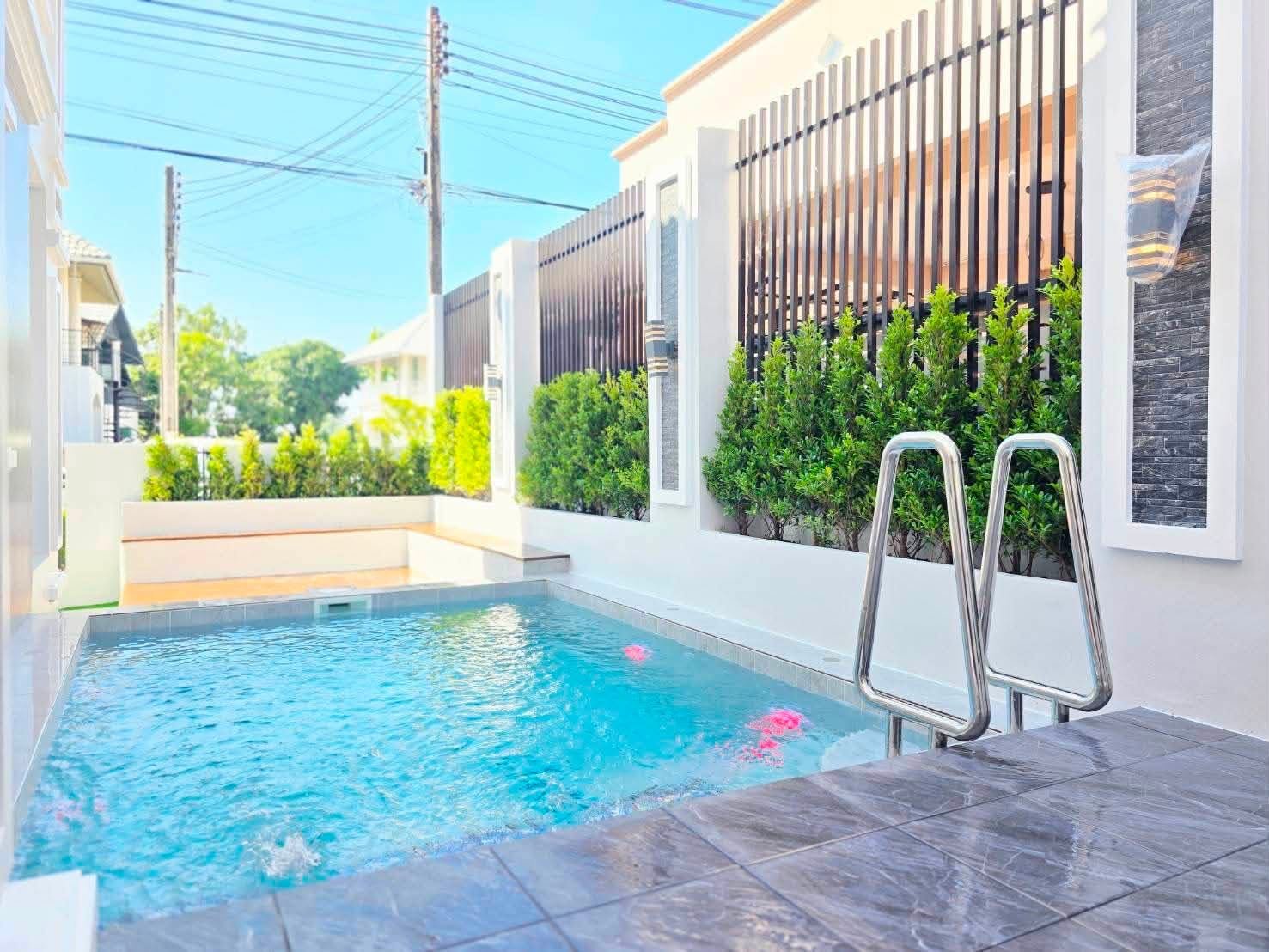 SCT260730 Central Park 2 Pattaya – Fully Furnished 4-Bedroom Luxury Pool Villa