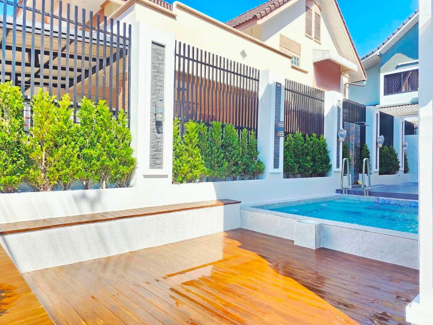 SCT260730 Central Park 2 Pattaya – Fully Furnished 4-Bedroom Luxury Pool Villa