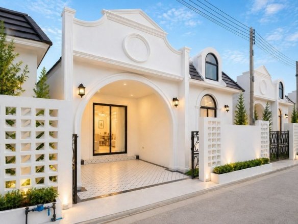 SCT260733 Grand Town Home 2 Modern European Style House