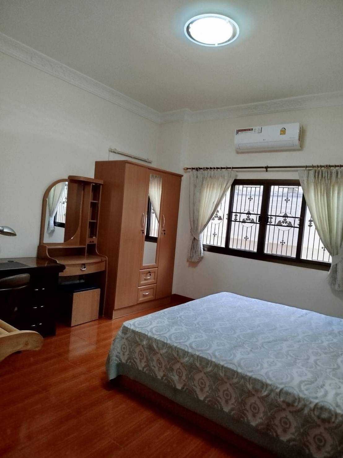 SSF260710 Ponthep Garden Ville 6 3-Bedroom Pool Villa – Nong Prue (18) SSF260710 Ponthep Garden Ville 6 3-Bedroom Pool Villa - Nong Prue