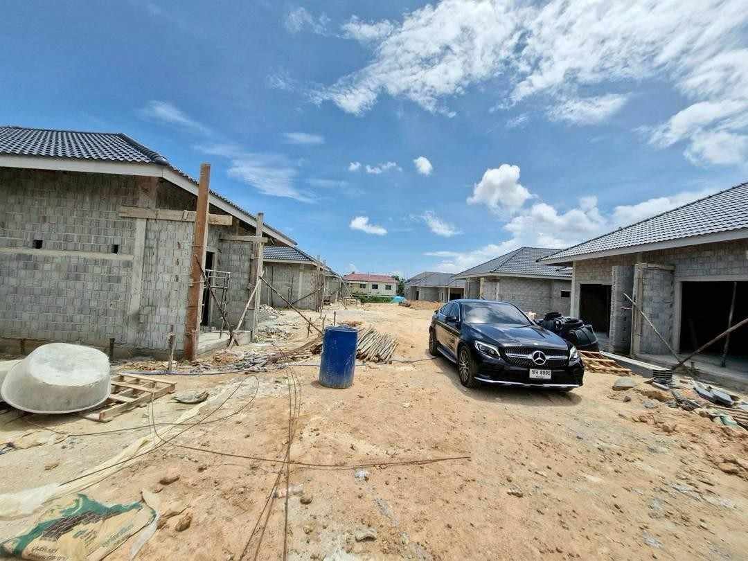 SSF260719 Exclusive Brand New 3-Bedroom Corner Pool Villa Near Jomtien Beach Pattaya - Nong Prue