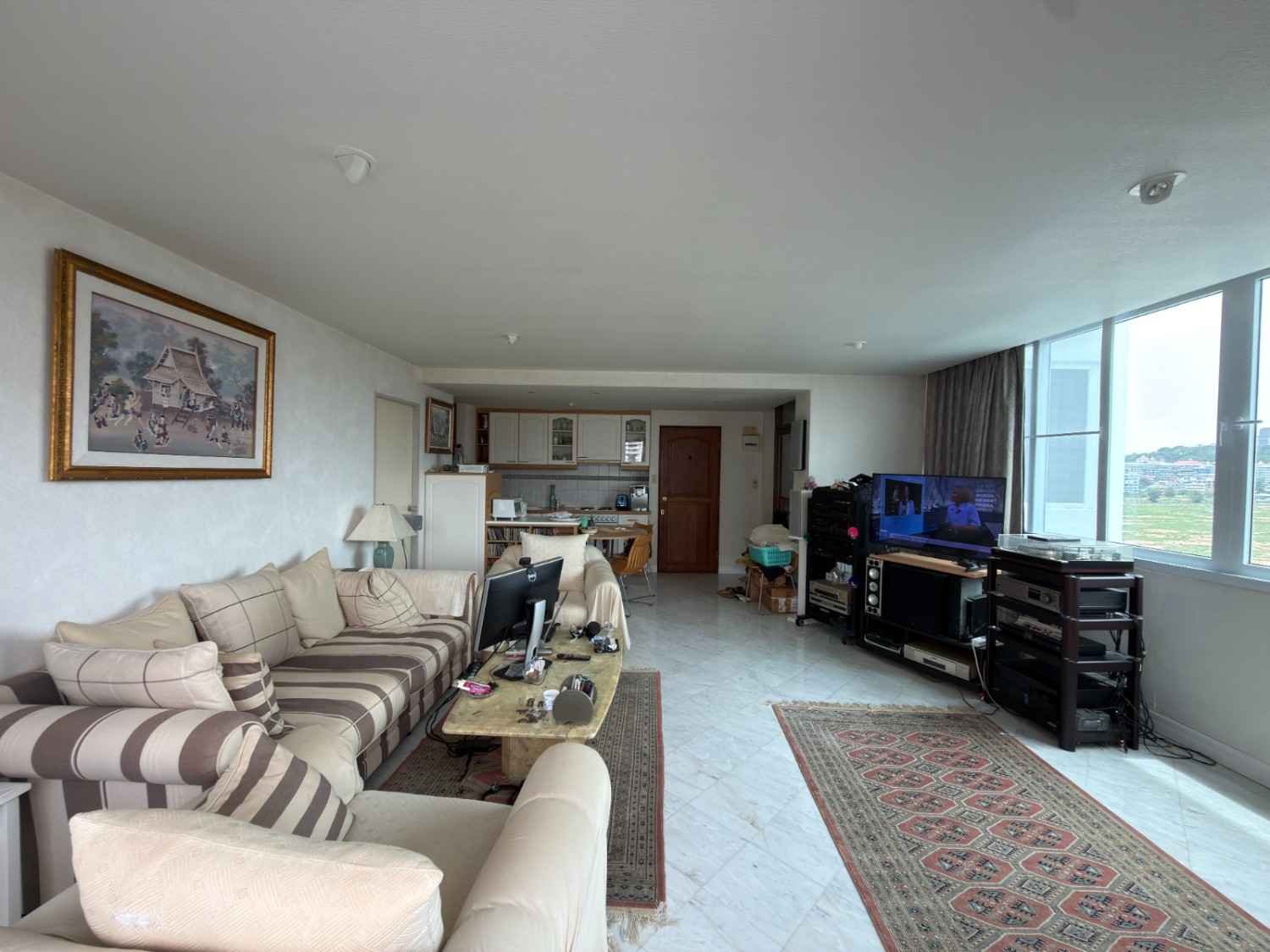 SSF260745 Jomtien Condotel - 10th Floor Sea and City views