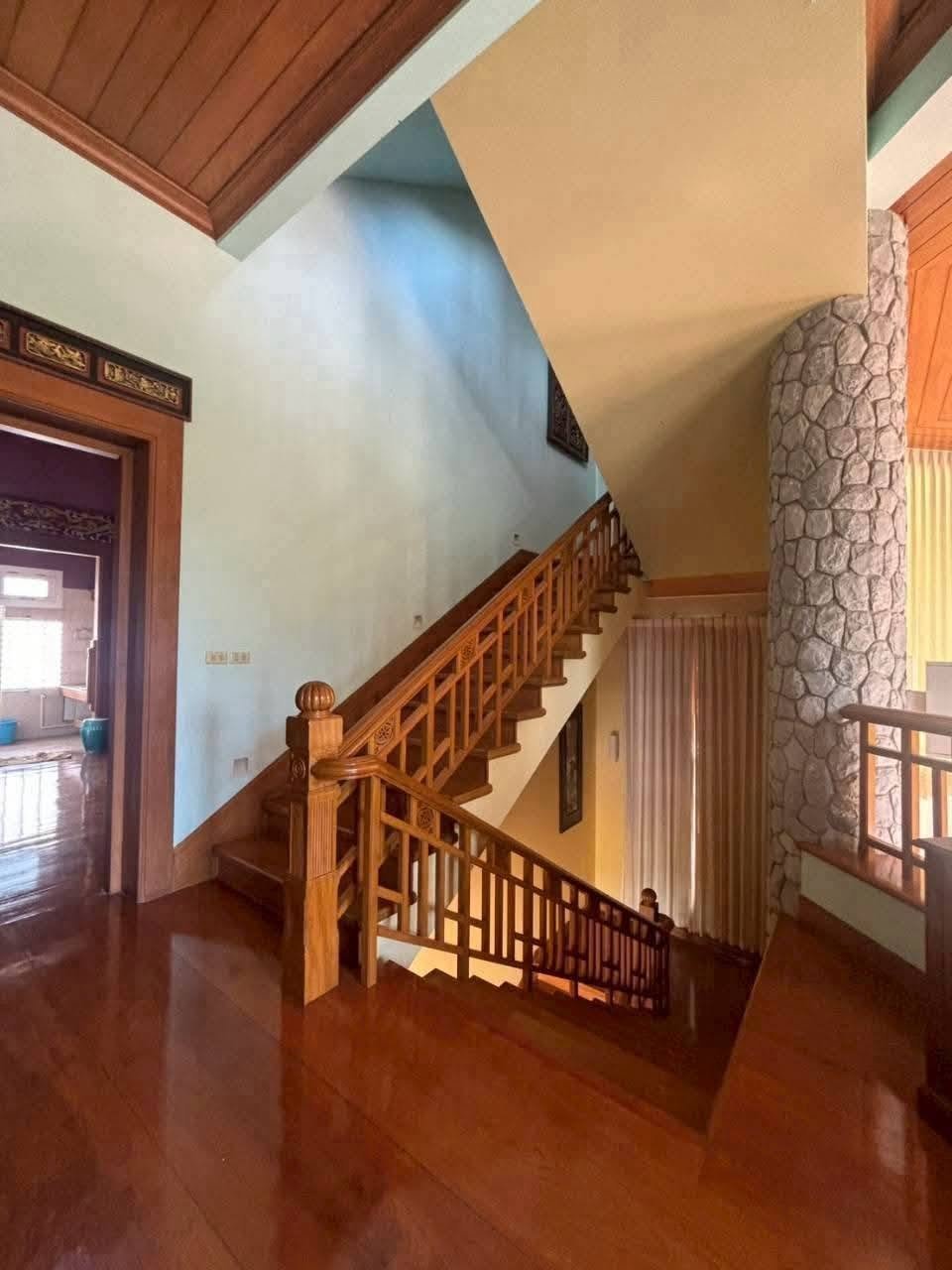 SST260736 Luxury 4-Story Ocean View Pool Villa for Sale - Near Chonlamarkwithi Bridge