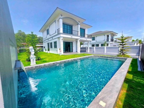 SST260739 Luxury 2-Story Pool Villa near Chaknook Reservoir - 4 Bedrooms