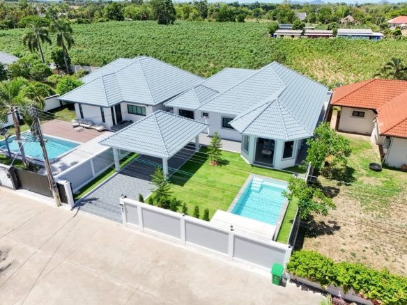 SST260741 Mabprachan Village Luxury 2-Story Pool Villa - Pattaya