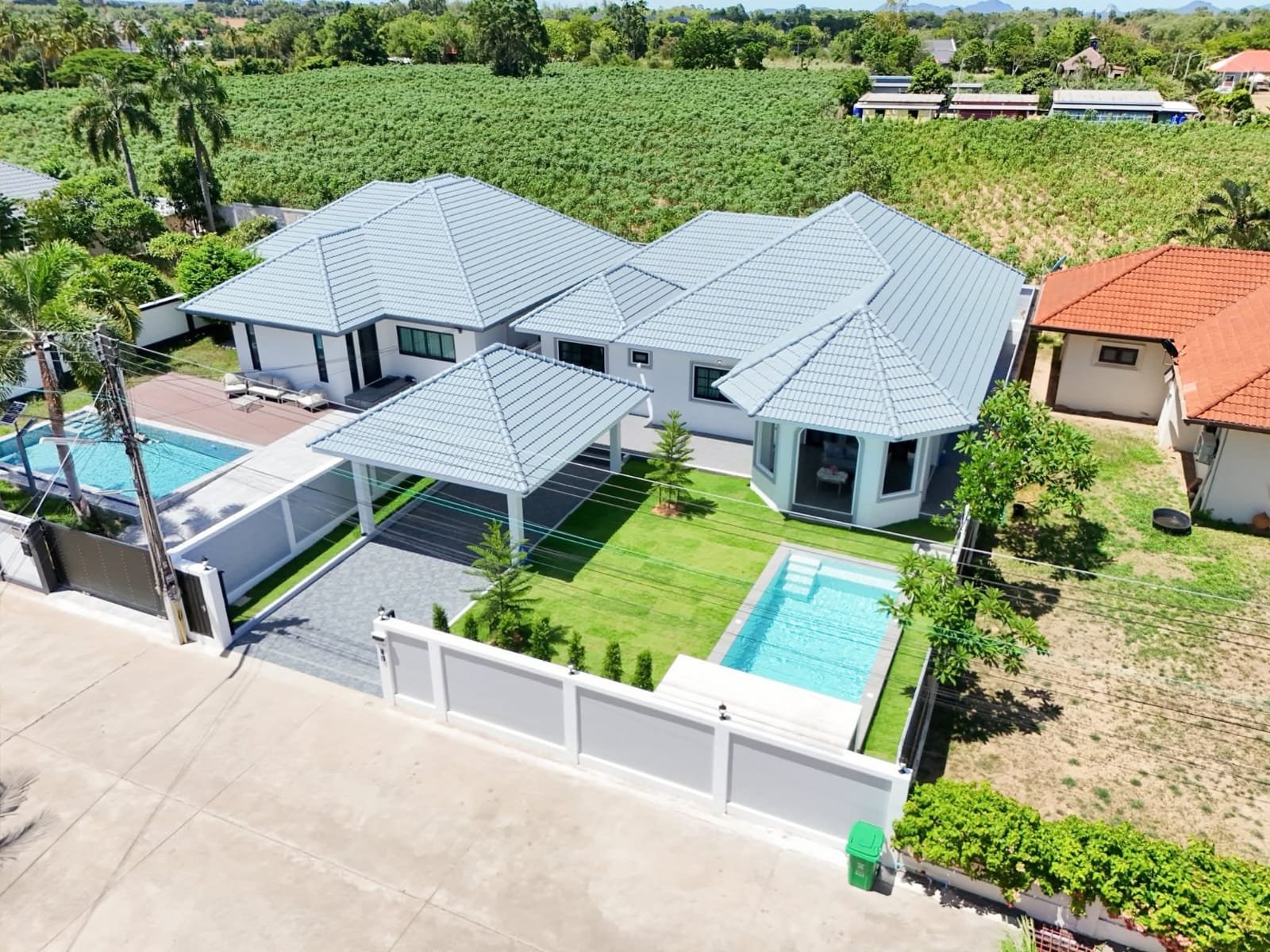 SST260741 Mabprachan Village Luxury 2-Story Pool Villa - Pattaya