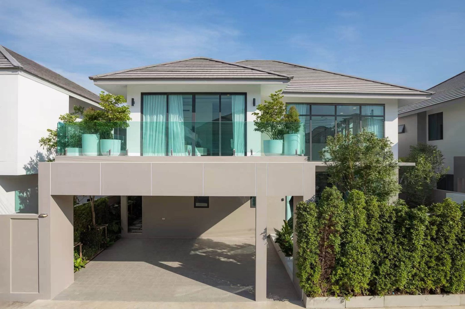 The Lake Huay-Yai – Luxury 5-Bedroom Pool Villa at Special Promotion Price (1) The Lake Huay-Yai – Luxury 5-Bedroom Pool Villa at Special Promotion Price